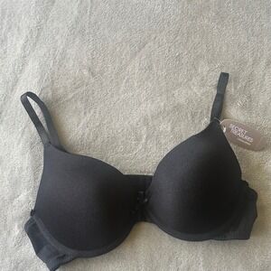 Secret Treasures Intimates Black Tailored T-Shirt Bra Underwire 34B New With Tag